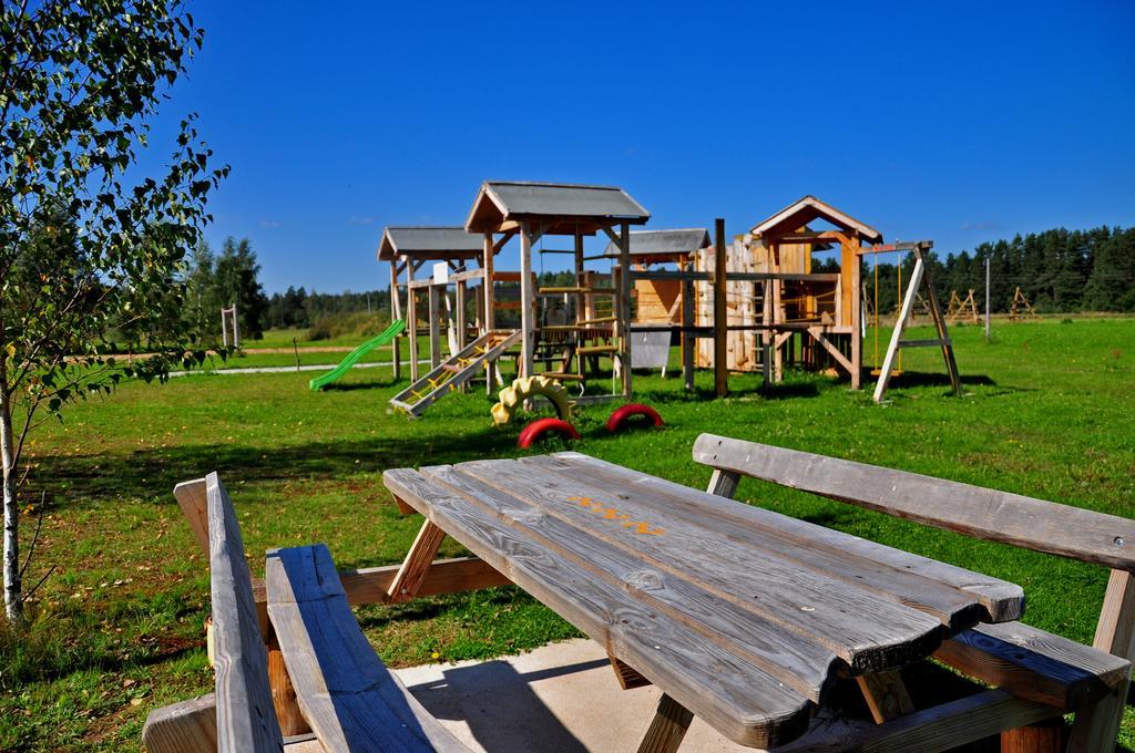 Guesthouse Leiputrija Ādaži Exterior foto